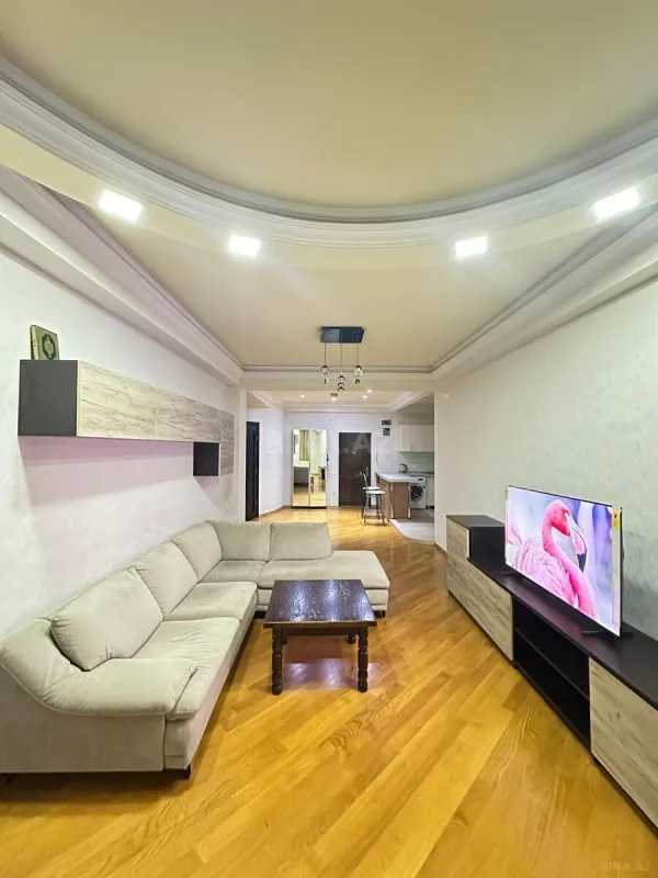Kirayə verilir 3 otaqlı mənzil 120 m²