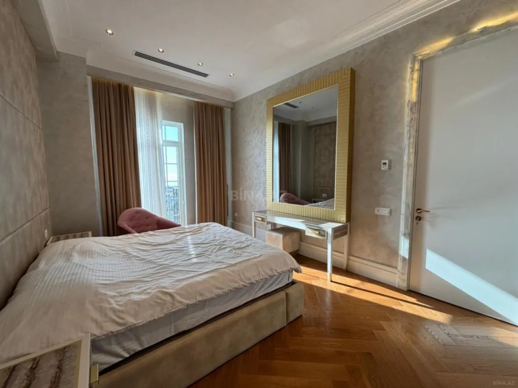Kirayə verilir 3 otaqlı mənzil 115 m²