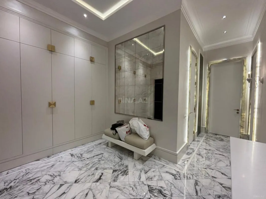 Kirayə verilir 3 otaqlı mənzil 115 m²