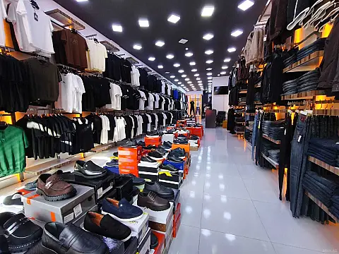 Satılır obyekt 300 m²