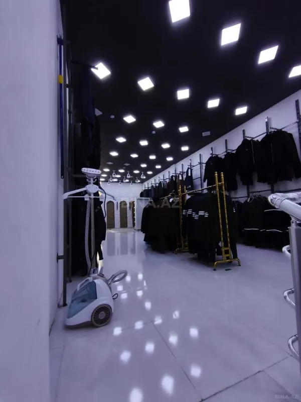 Satılır obyekt 300 m²