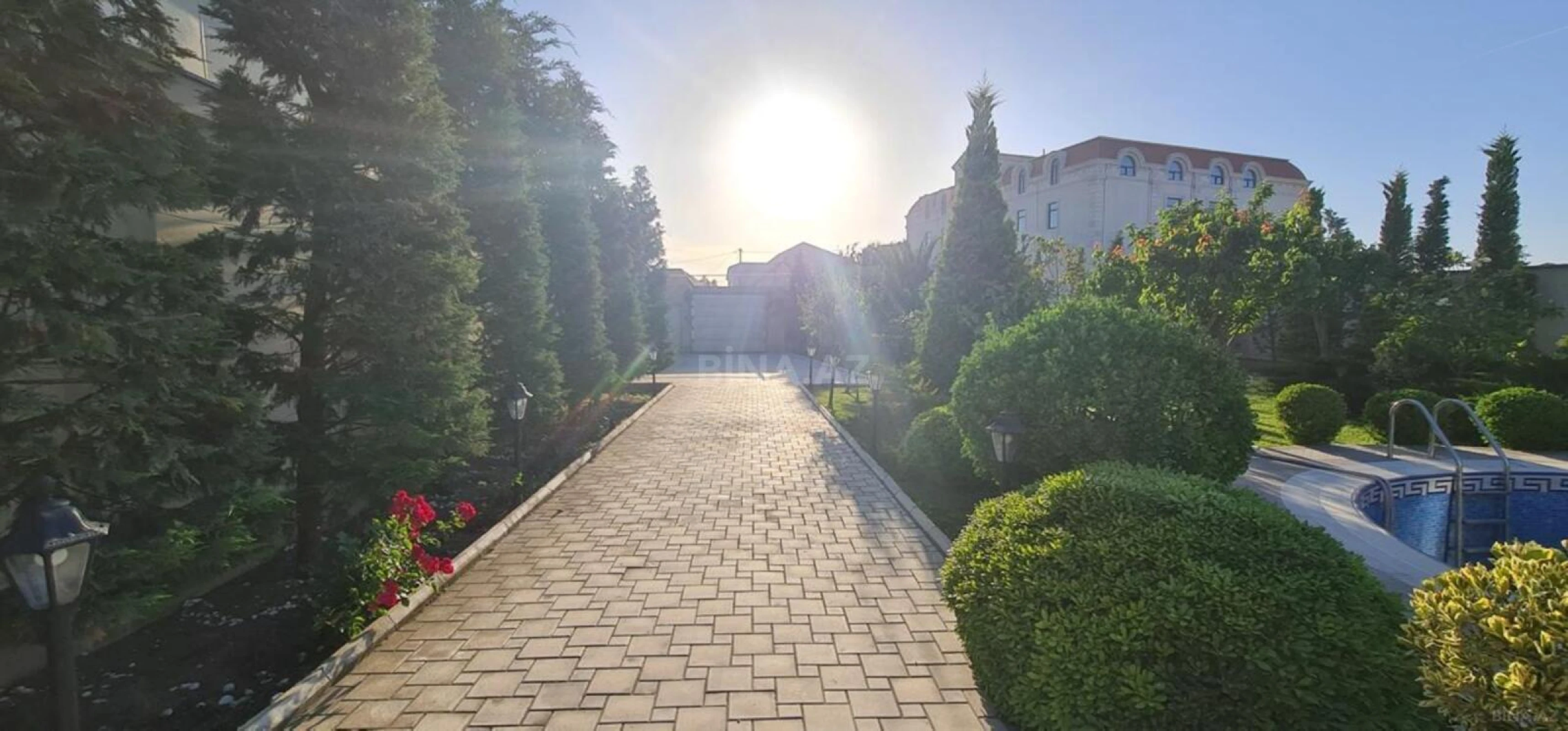 Kirayə verilir 5 otaqlı həyət evi 360 m²