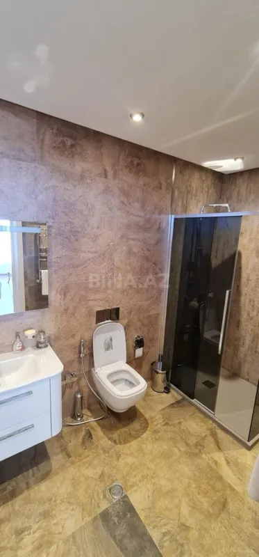 Kirayə verilir 5 otaqlı həyət evi 360 m²