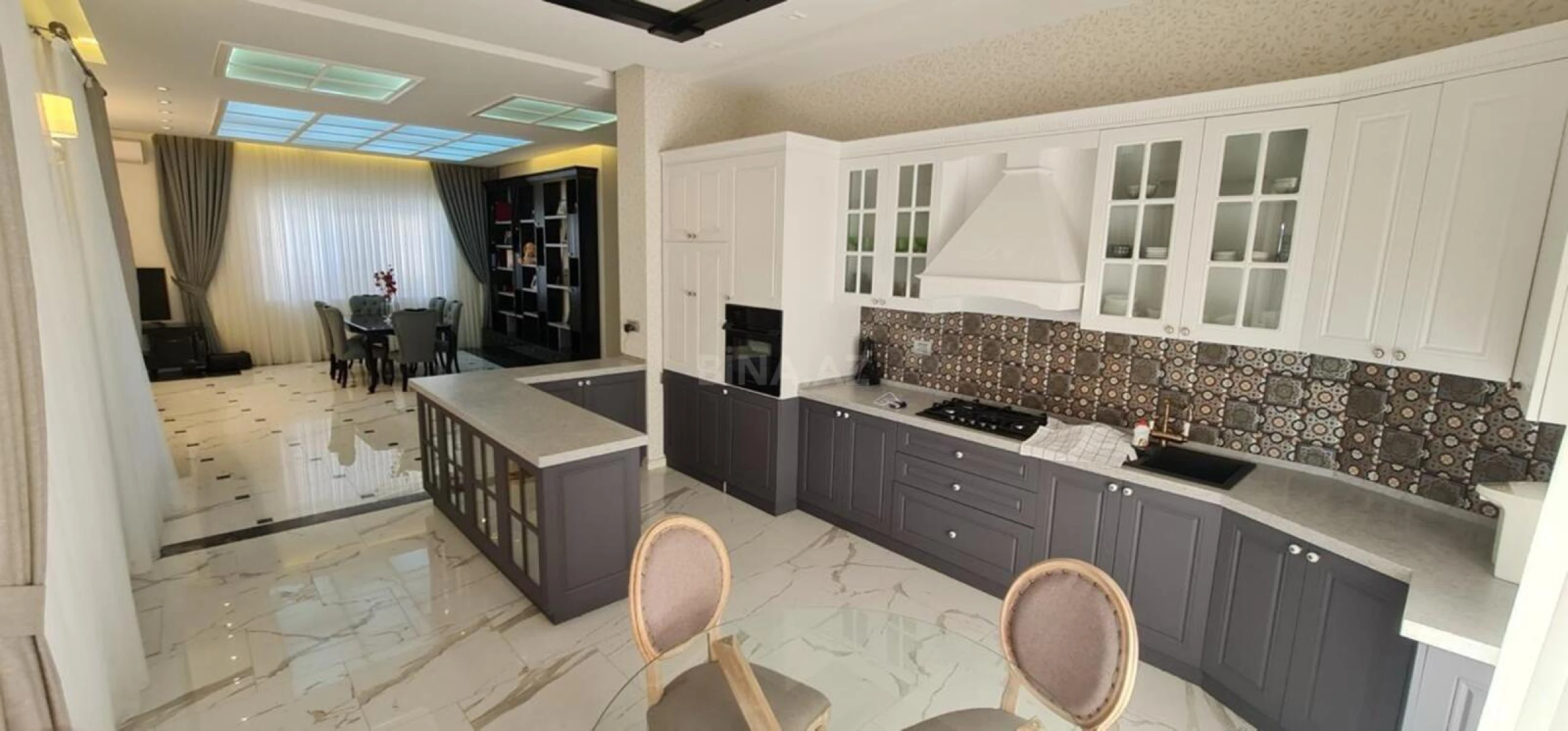 Kirayə verilir 5 otaqlı həyət evi 360 m²