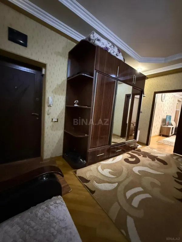 Satılır 3 otaqlı mənzil 115 m²