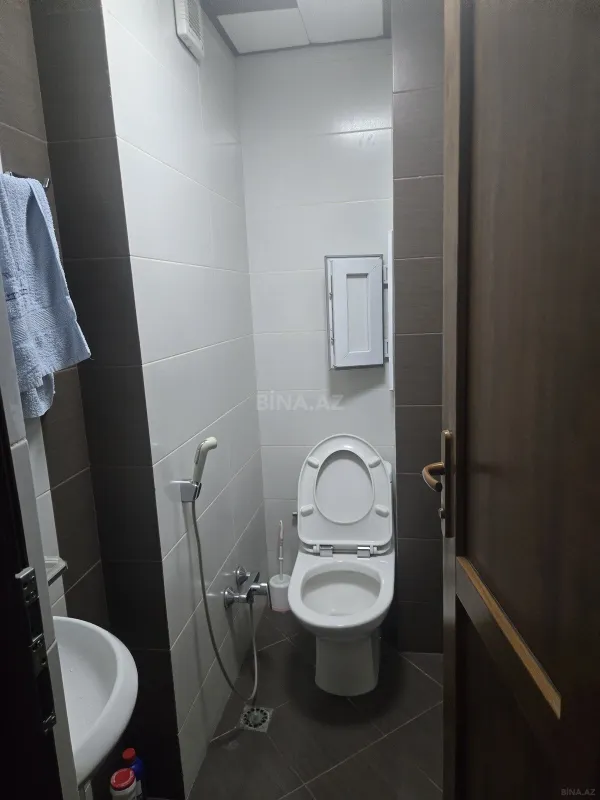 Satılır 4 otaqlı mənzil 120 m²