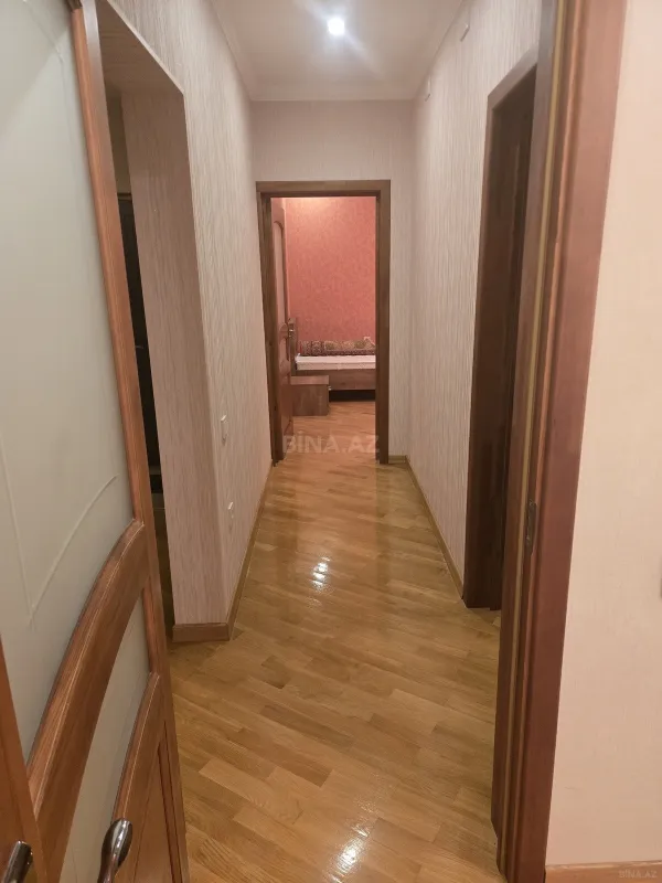 Satılır 4 otaqlı mənzil 120 m²