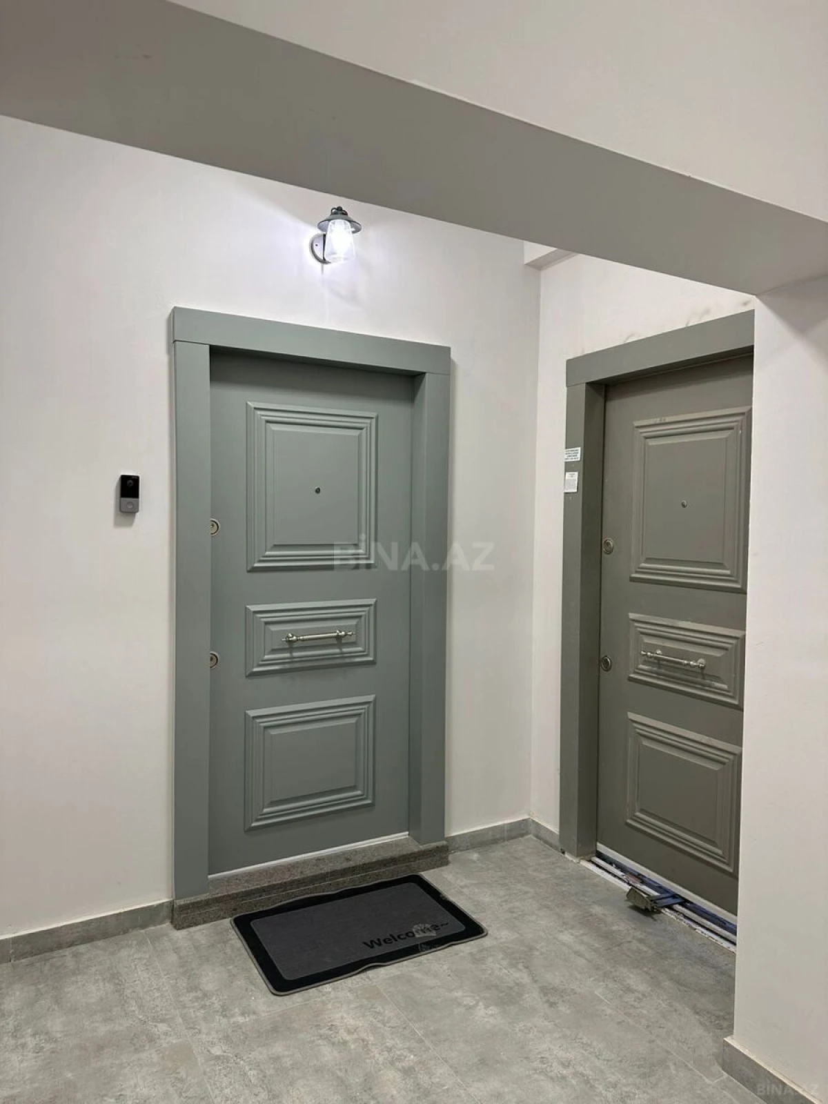 Satılır 3 otaqlı mənzil 140 m²