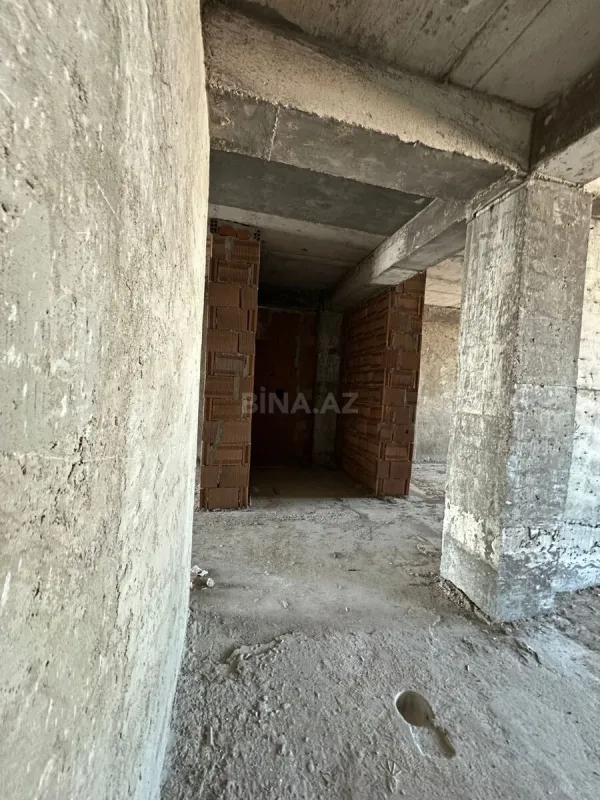 Satılır 3 otaqlı mənzil 140 m²
