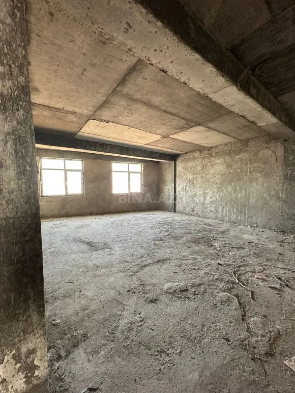 Satılır 3 otaqlı mənzil 140 m²