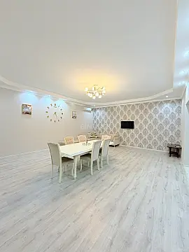 Kirayə verilir 4 otaqlı həyət evi 220 m²