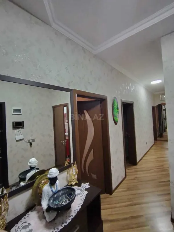 Satılır 3 otaqlı mənzil 83 m²