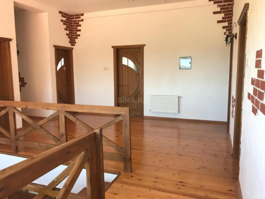 Kirayə verilir 5 otaqlı həyət evi 360 m²