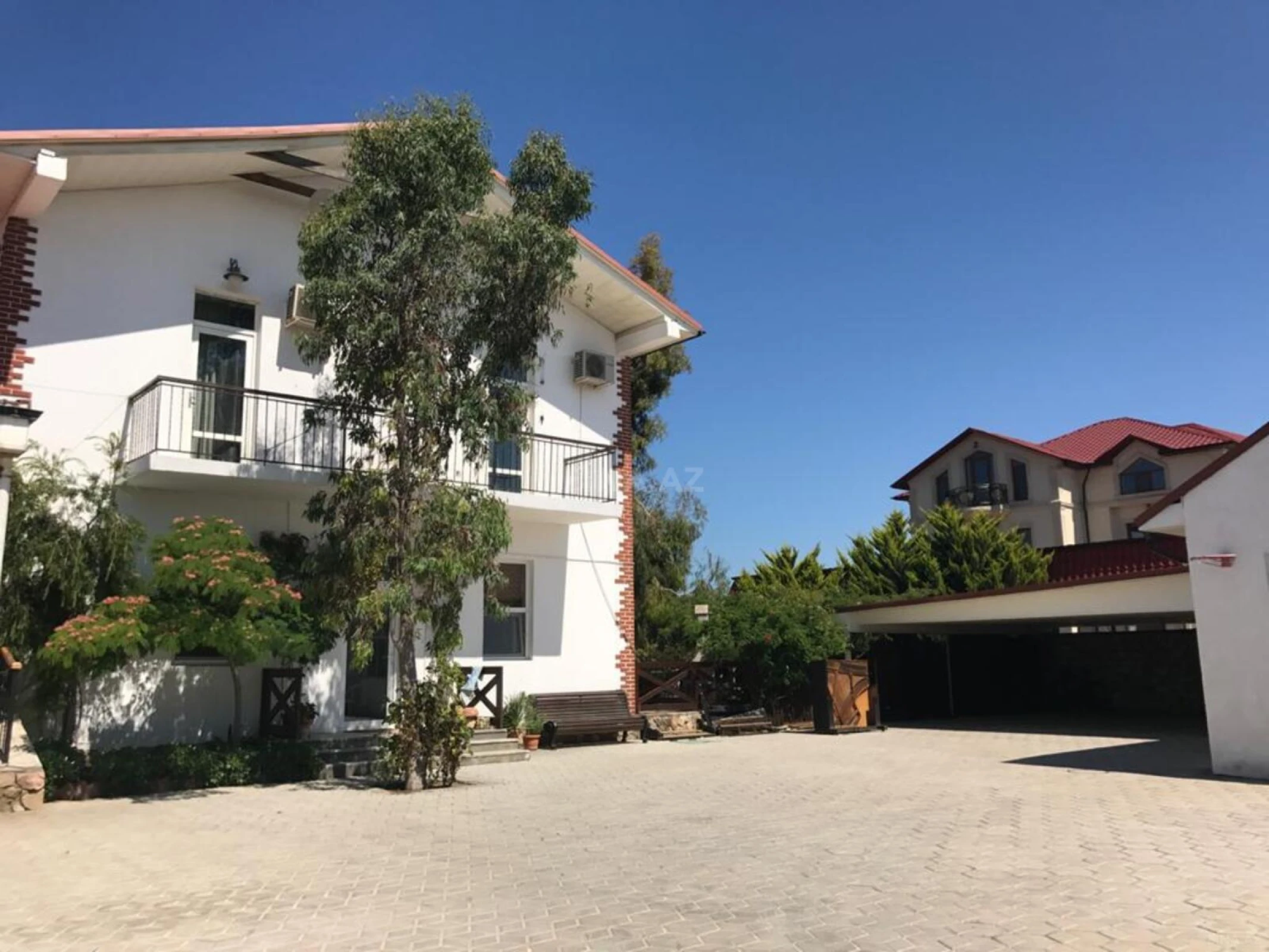 Kirayə verilir 5 otaqlı həyət evi 360 m²