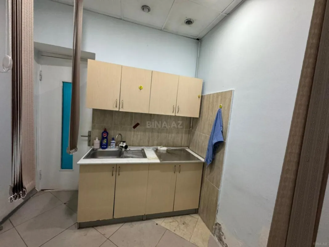 Kirayə verilir 4 otaqlı ofis 100 m²