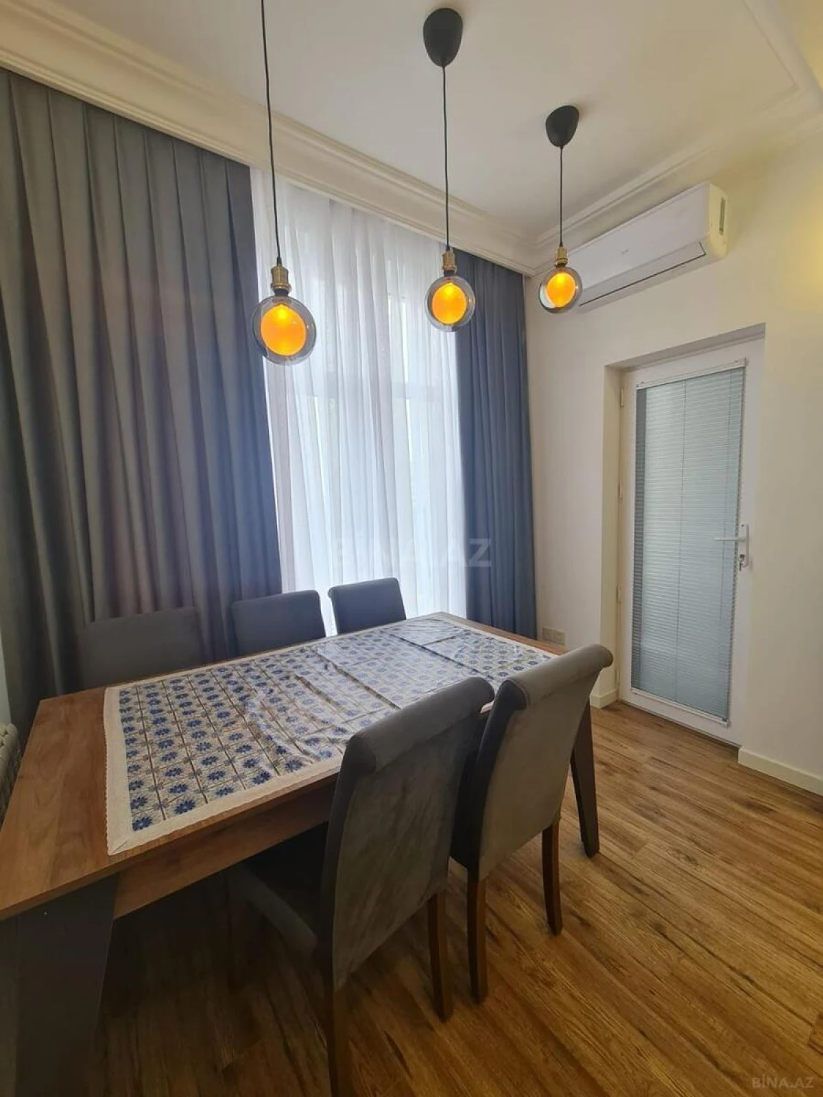 Kirayə verilir 2 otaqlı mənzil 55 m²