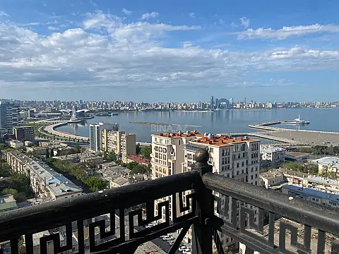 Satılır 3 otaqlı mənzil 152.5 m² — Bakı, Bayıl 3 otaq 152.50 m²