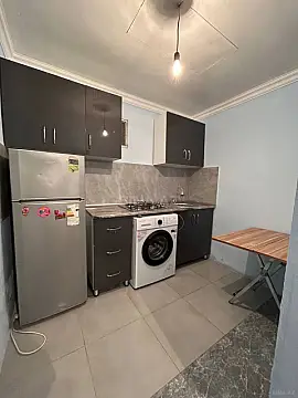 Kirayə verilir 1 otaqlı həyət evi 30 m²