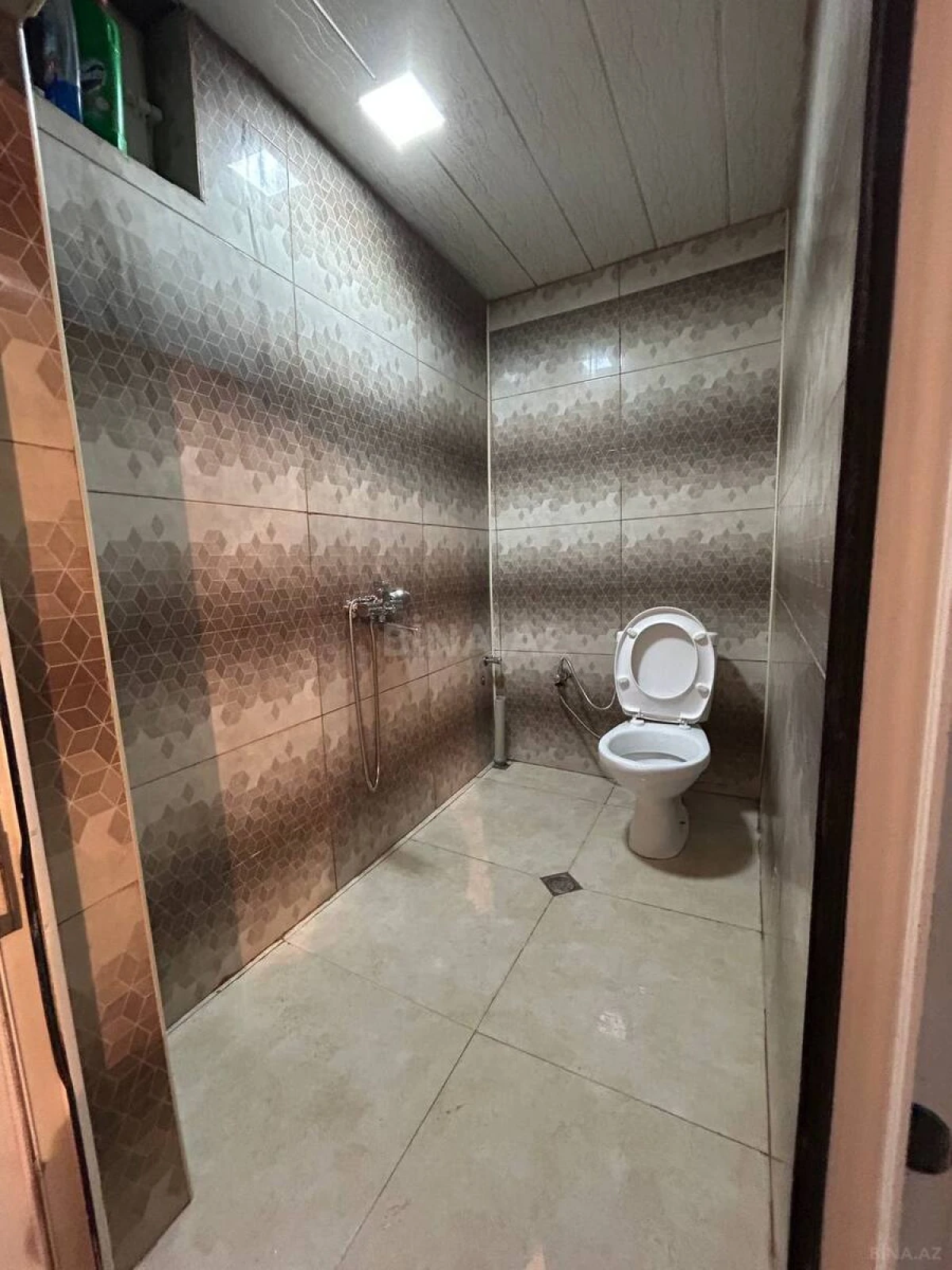 Kirayə verilir 1 otaqlı həyət evi 30 m²