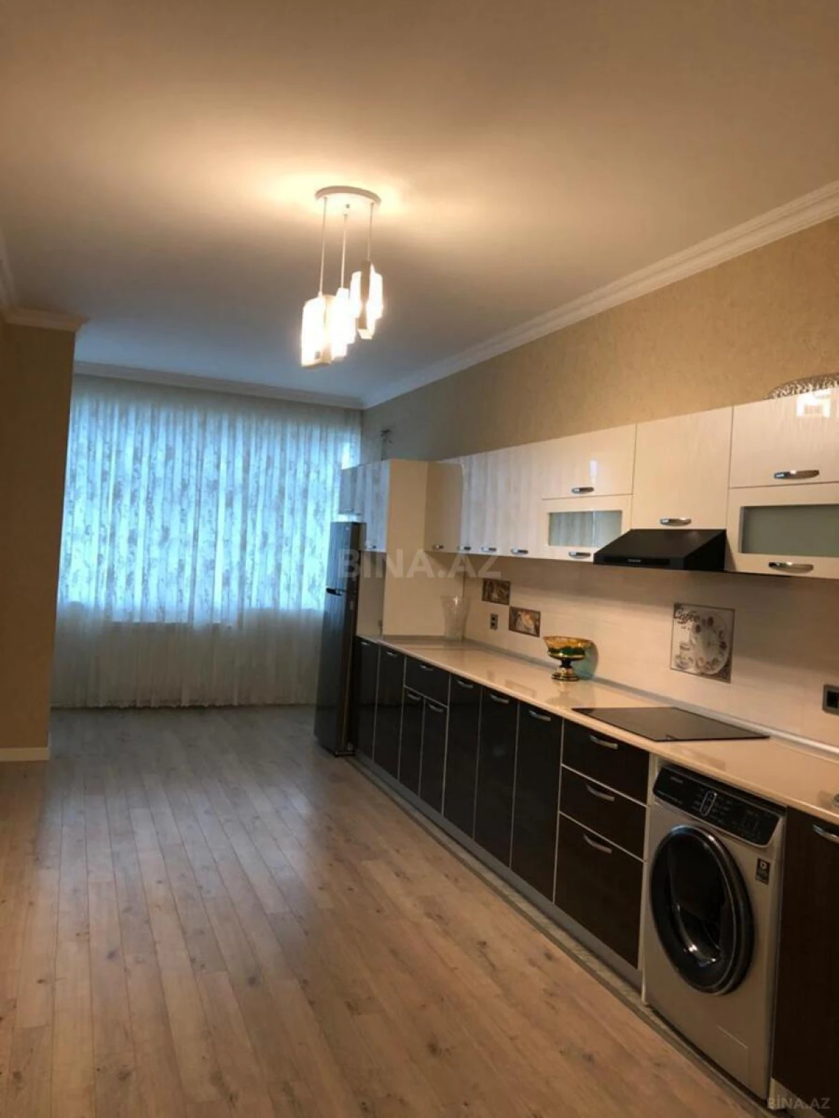 Kirayə verilir 3 otaqlı mənzil 160 m²