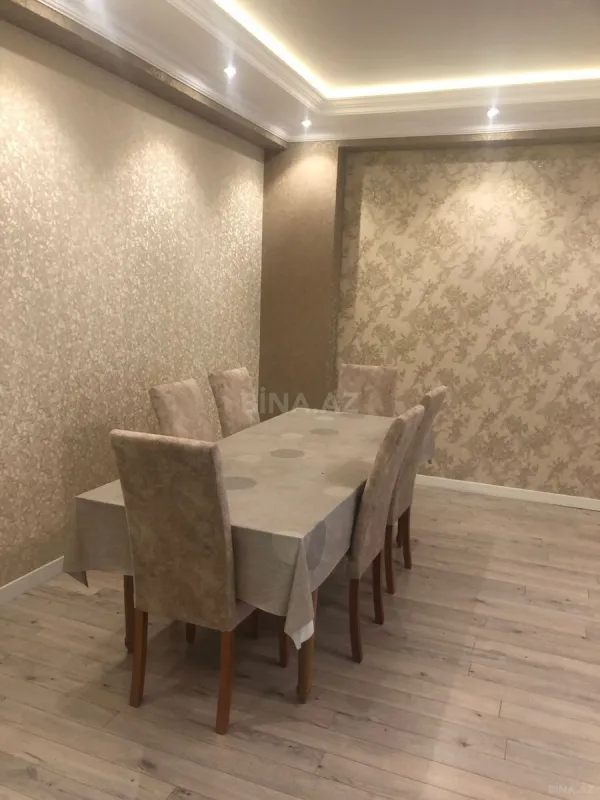 Kirayə verilir 3 otaqlı mənzil 160 m²