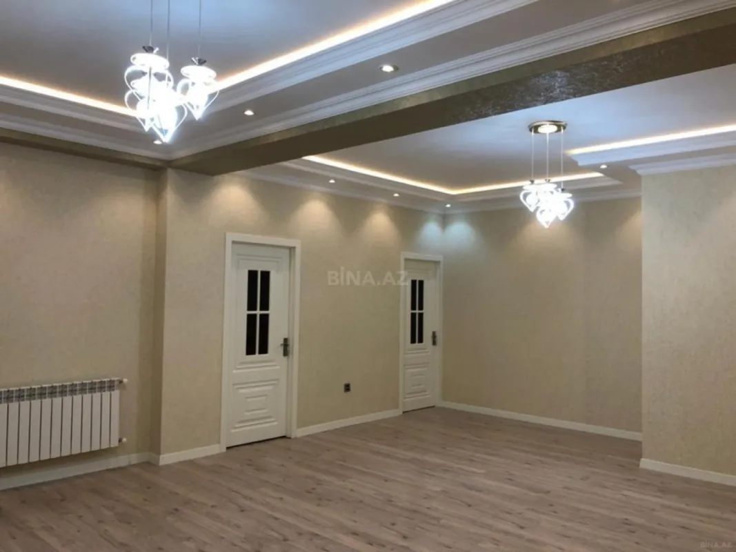 Kirayə verilir 3 otaqlı mənzil 160 m²
