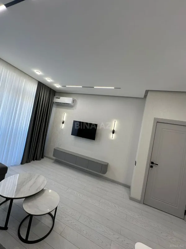 Kirayə verilir 2 otaqlı mənzil 65 m²