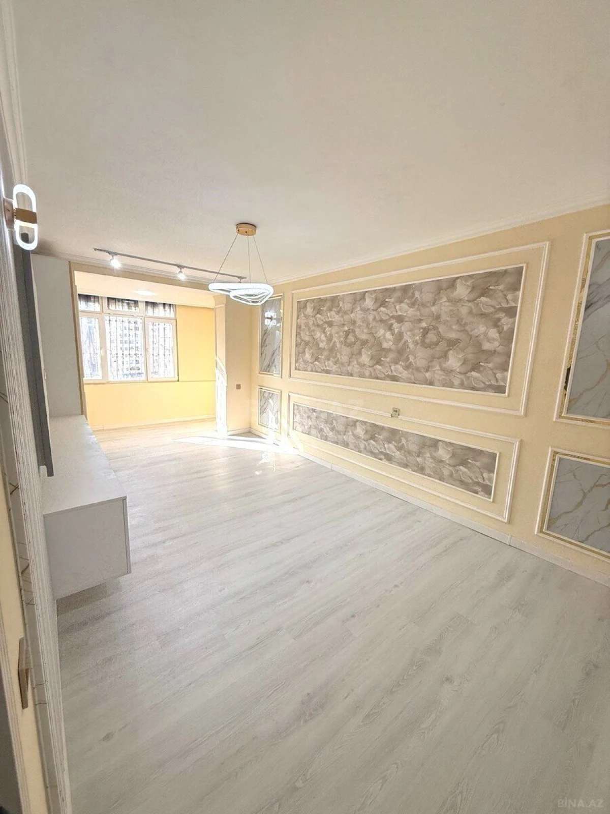 Satılır 3 otaqlı mənzil 86 m²
