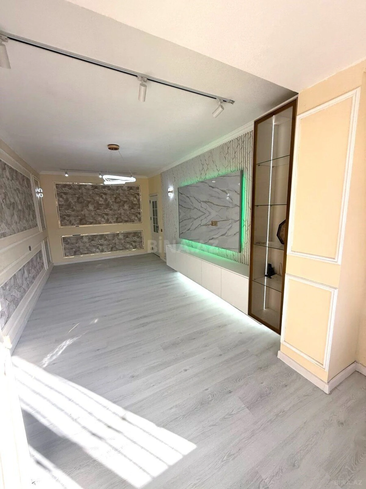 Satılır 3 otaqlı mənzil 86 m²