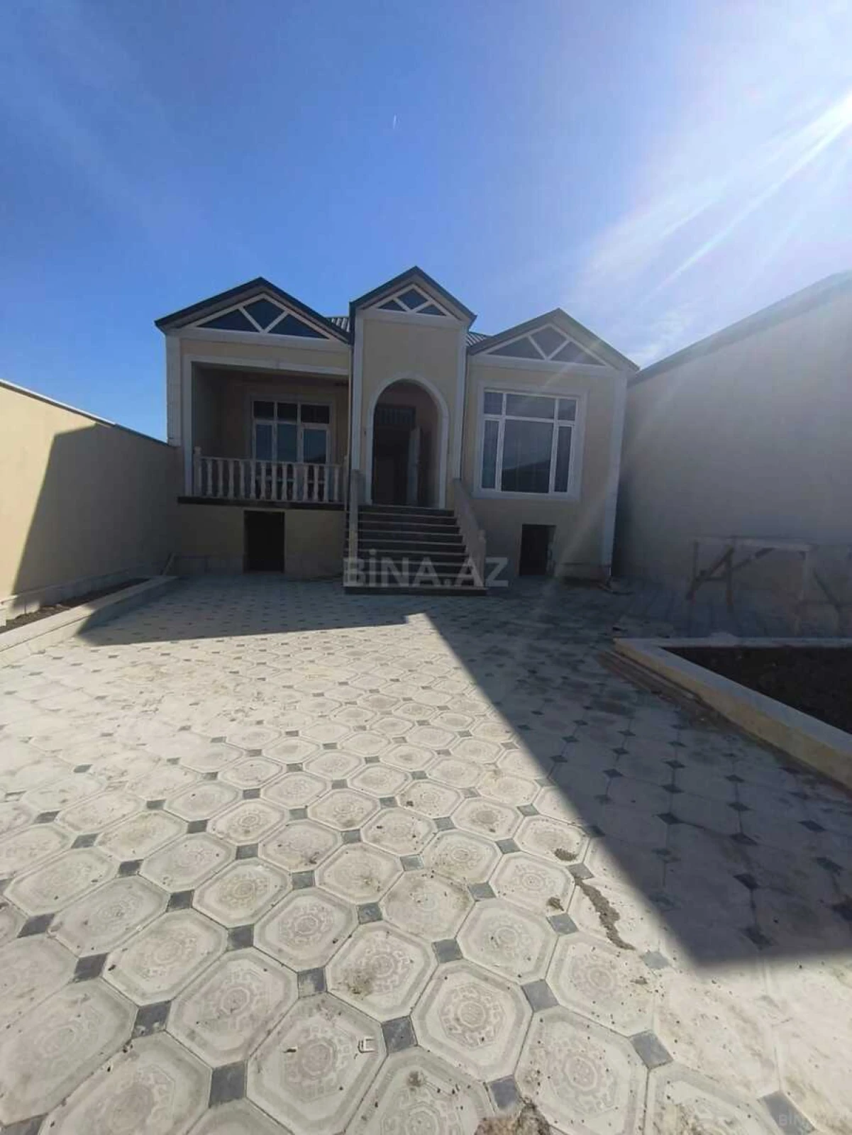 Satılır 4 otaqlı həyət evi 120 m²