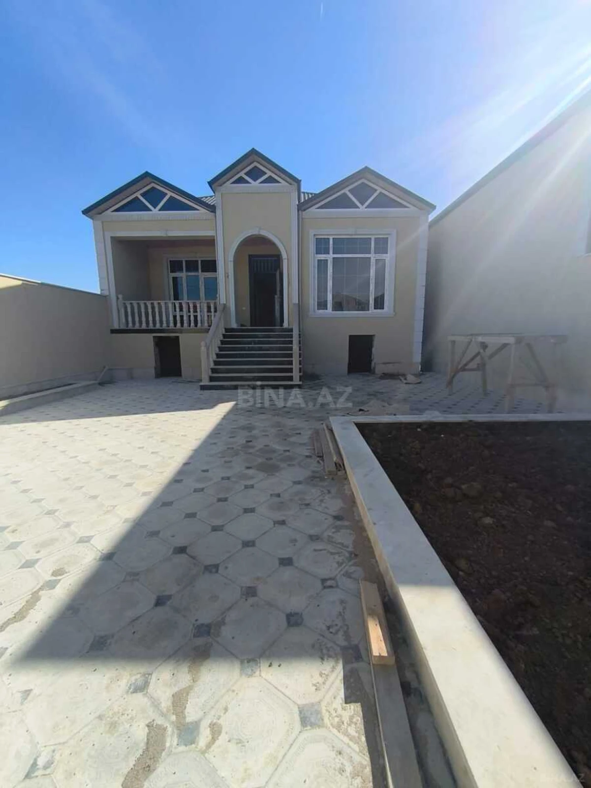 Satılır 4 otaqlı həyət evi 120 m²