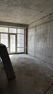 Satılır 3 otaqlı mənzil 140.6 m²