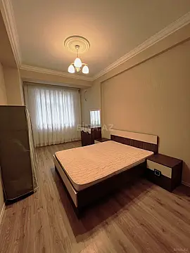 Kirayə verilir 2 otaqlı mənzil 100 m²