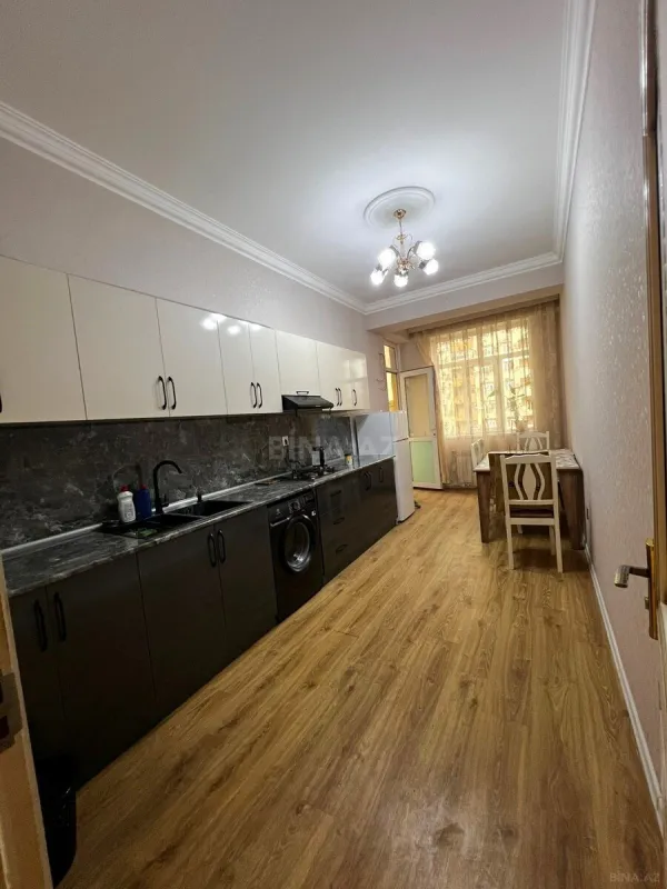 Kirayə verilir 2 otaqlı mənzil 100 m²