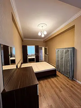 Kirayə verilir 2 otaqlı mənzil 100 m²