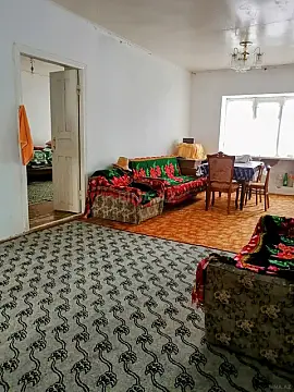 Satılır 4 otaqlı həyət evi 300 m²