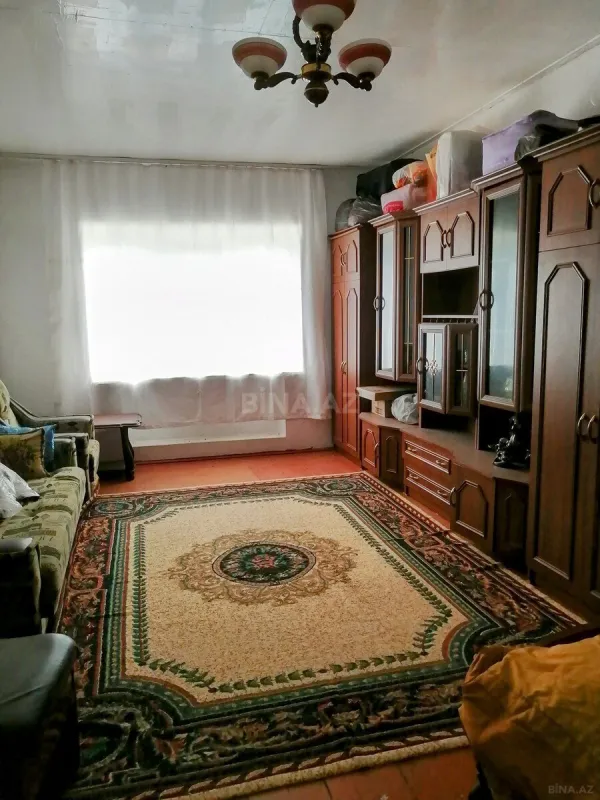 Satılır 4 otaqlı həyət evi 300 m²