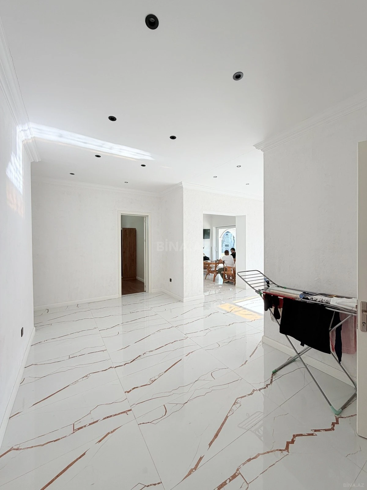 Kirayə verilir 5 otaqlı həyət evi 360 m²