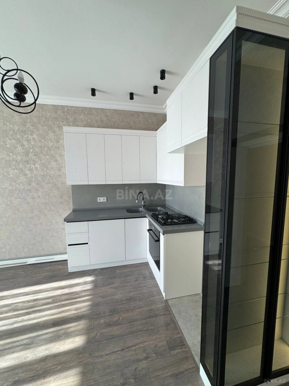 Satılır 2 otaqlı mənzil 60 m²