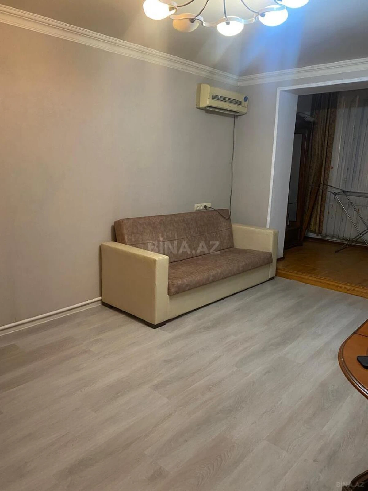 Kirayə verilir 2 otaqlı mənzil 60 m²