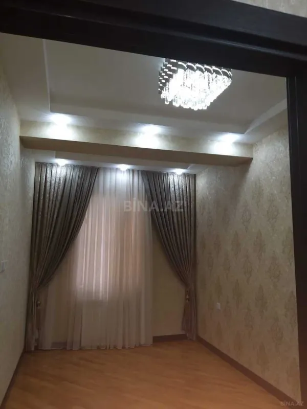 Satılır 3 otaqlı mənzil 101 m²