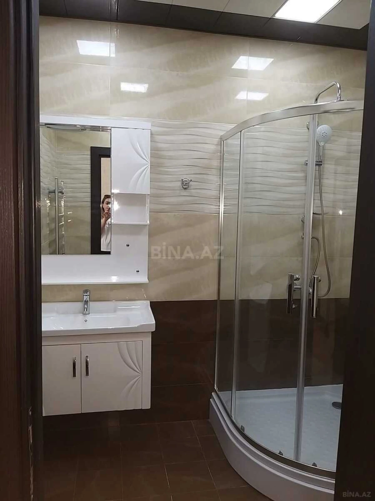 Satılır 3 otaqlı mənzil 101 m²