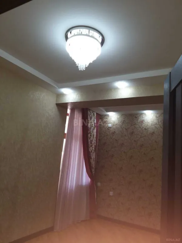 Satılır 3 otaqlı mənzil 101 m²