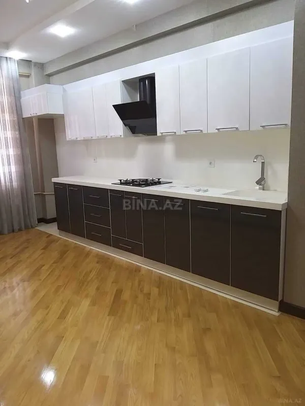 Satılır 3 otaqlı mənzil 101 m²