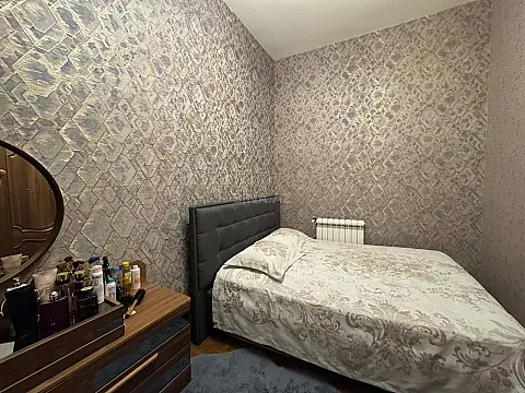 Satılır 2 otaqlı mənzil 65 m²