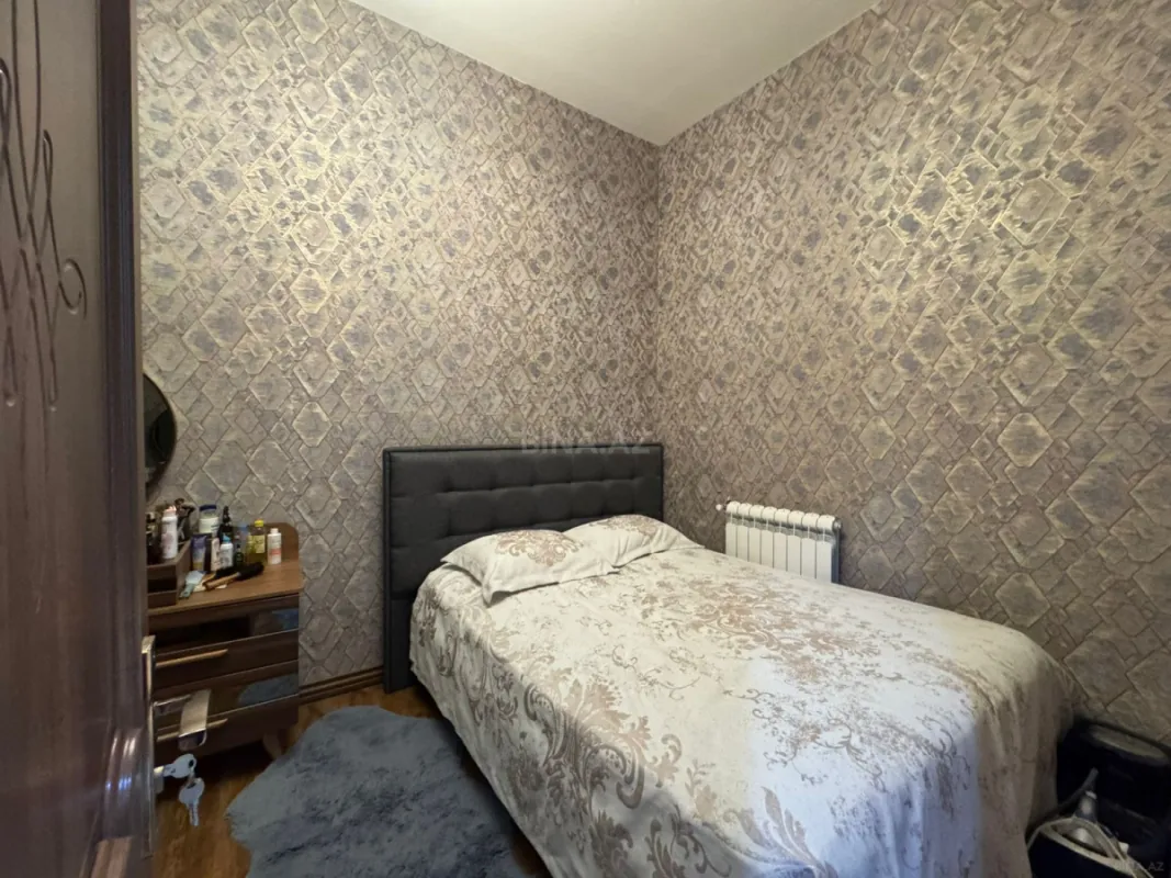 Satılır 2 otaqlı mənzil 65 m²