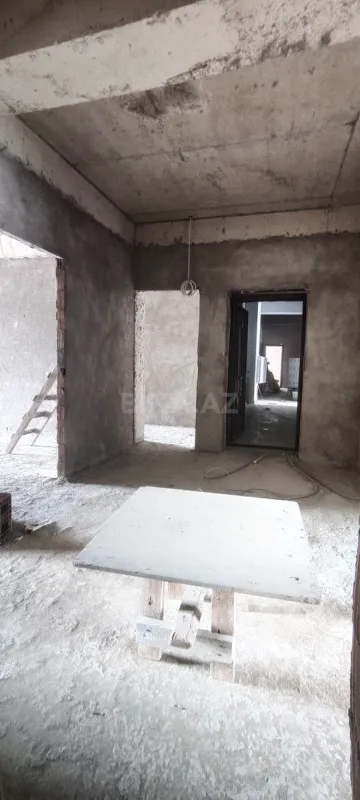 Satılır 3 otaqlı mənzil 114 m²