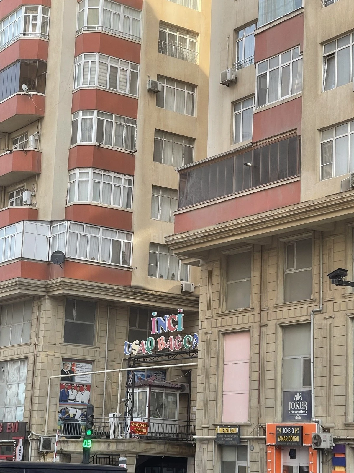 Kirayə verilir 3 otaqlı mənzil 150 m²