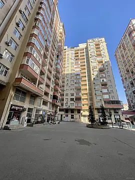 Kirayə verilir 3 otaqlı mənzil 150 m²