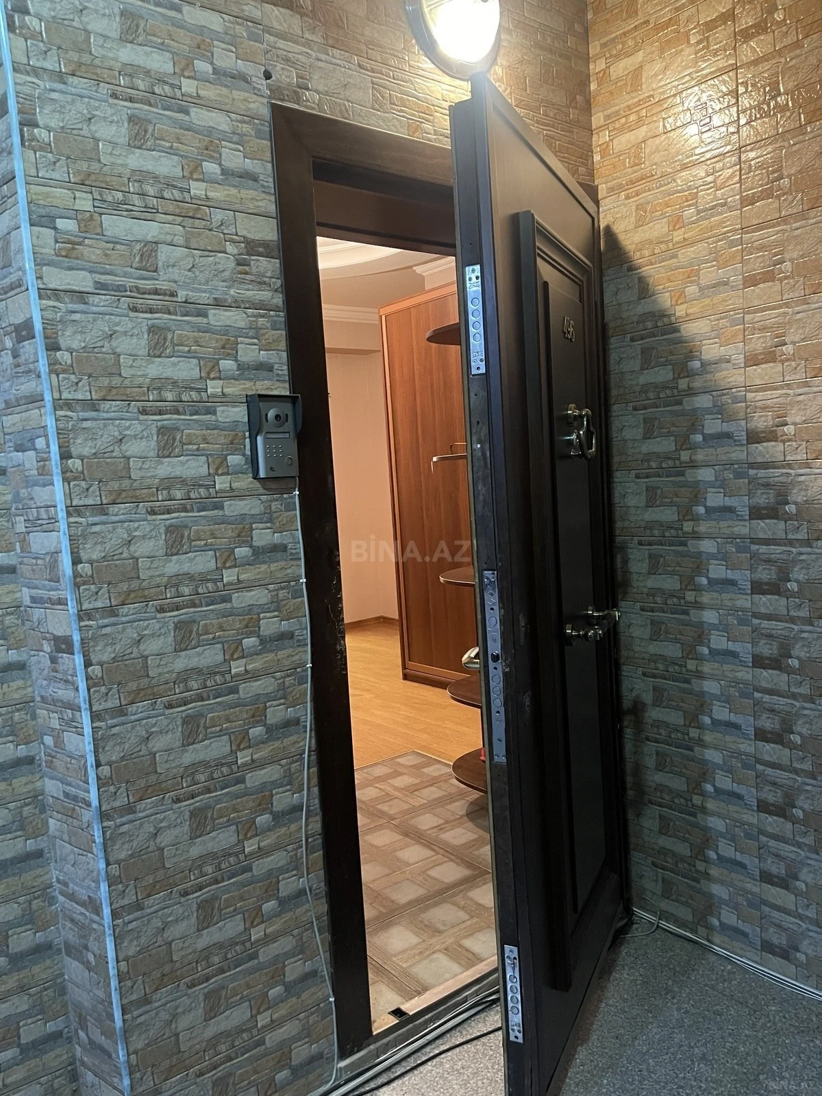 Kirayə verilir 3 otaqlı mənzil 150 m²